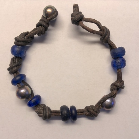 artist made leather knot bracelet with blue and silver beads. NWOT - Picture 2 of 4